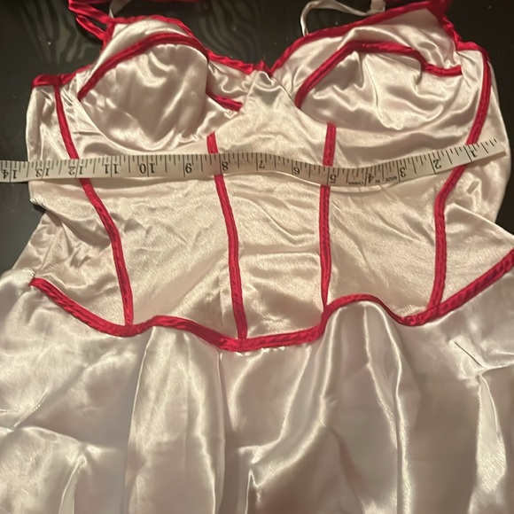 Sexy nurse lingerie Halloween costume - Picture 3 of 5